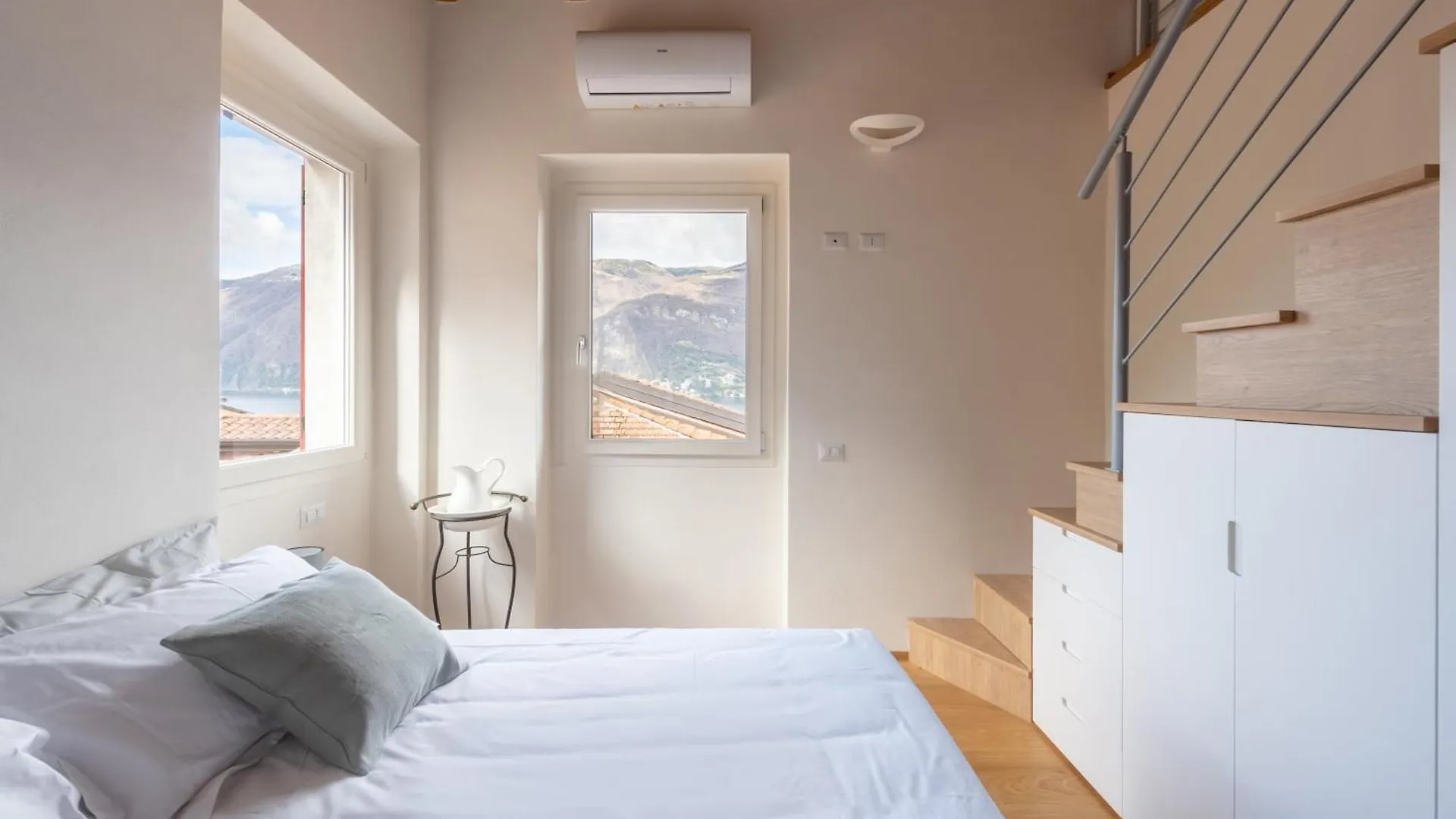 Apartment New Stone House Lake View - 2 Lezzeno Italy